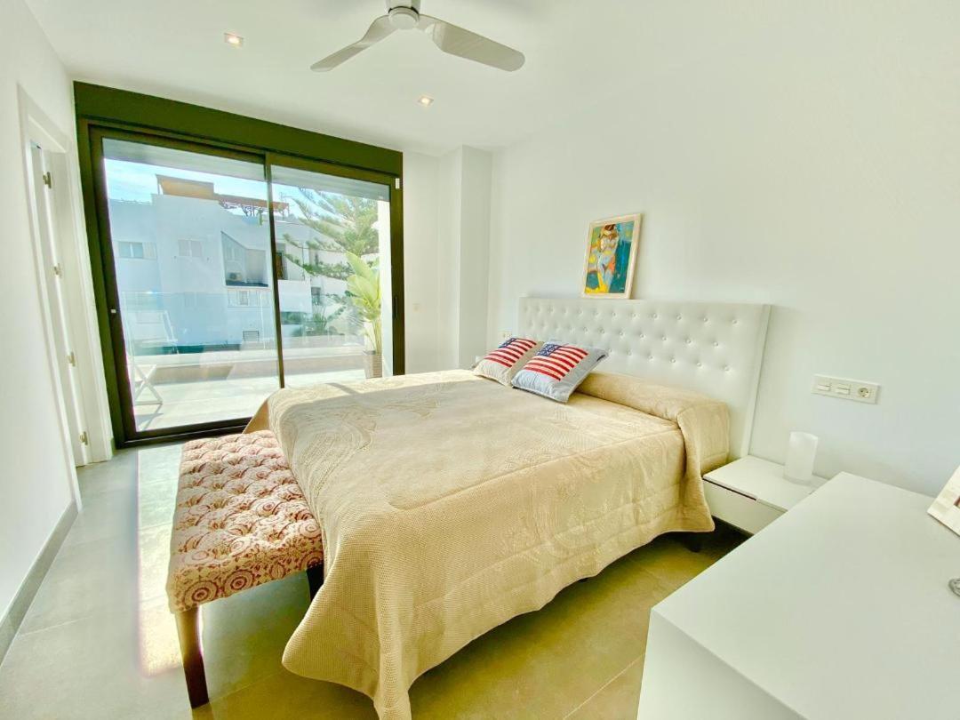 Chalet Con Piscina Privada En La Urb. De Puerto Rey Los Amarguillos Buitenkant foto